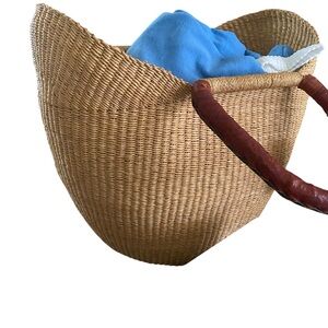 Handwoven Bolga Basket Ghana African Market Basket Leather Handle 12”x17”w NWT’s